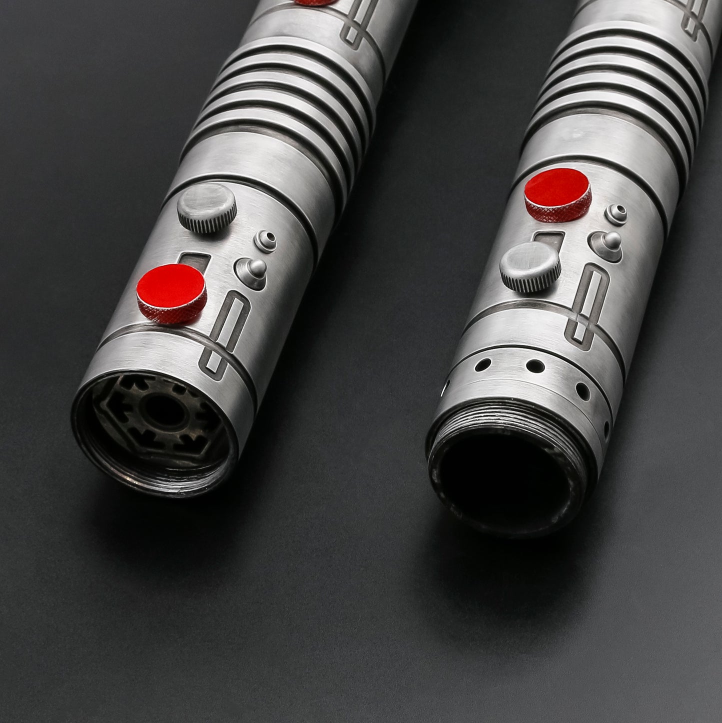 Dark Apprentice V2 - SABERS UNLIMITED