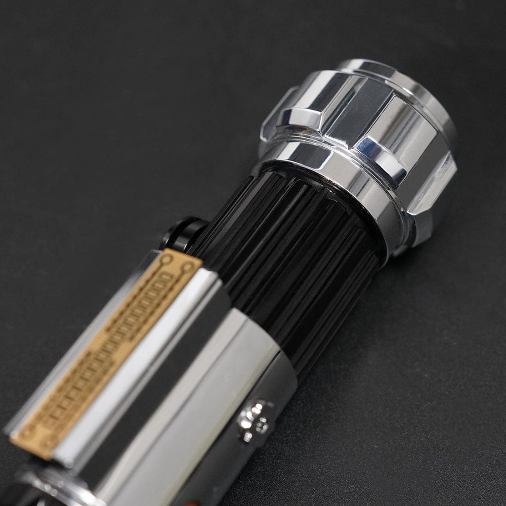 Hello There Elite lightsaber - Sabers Unlimited
