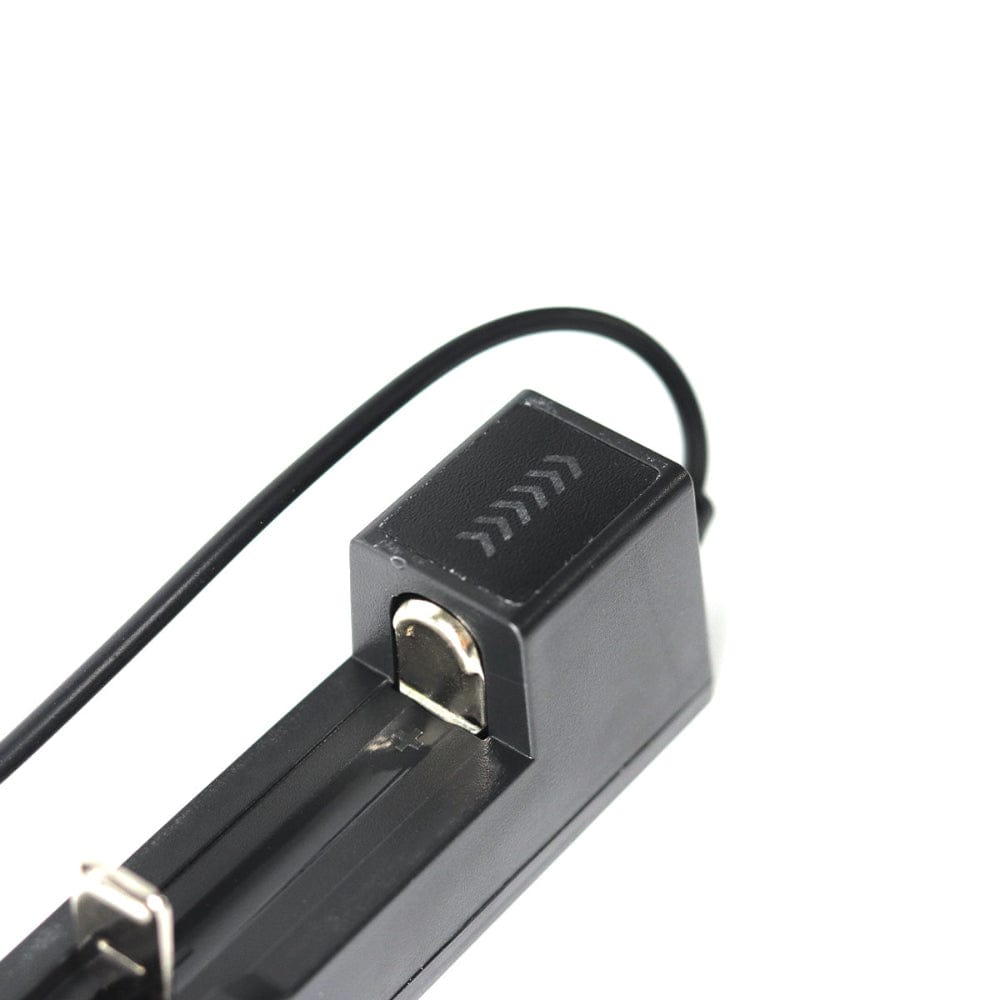 18650 Battery charger - SABERS UNLIMITED