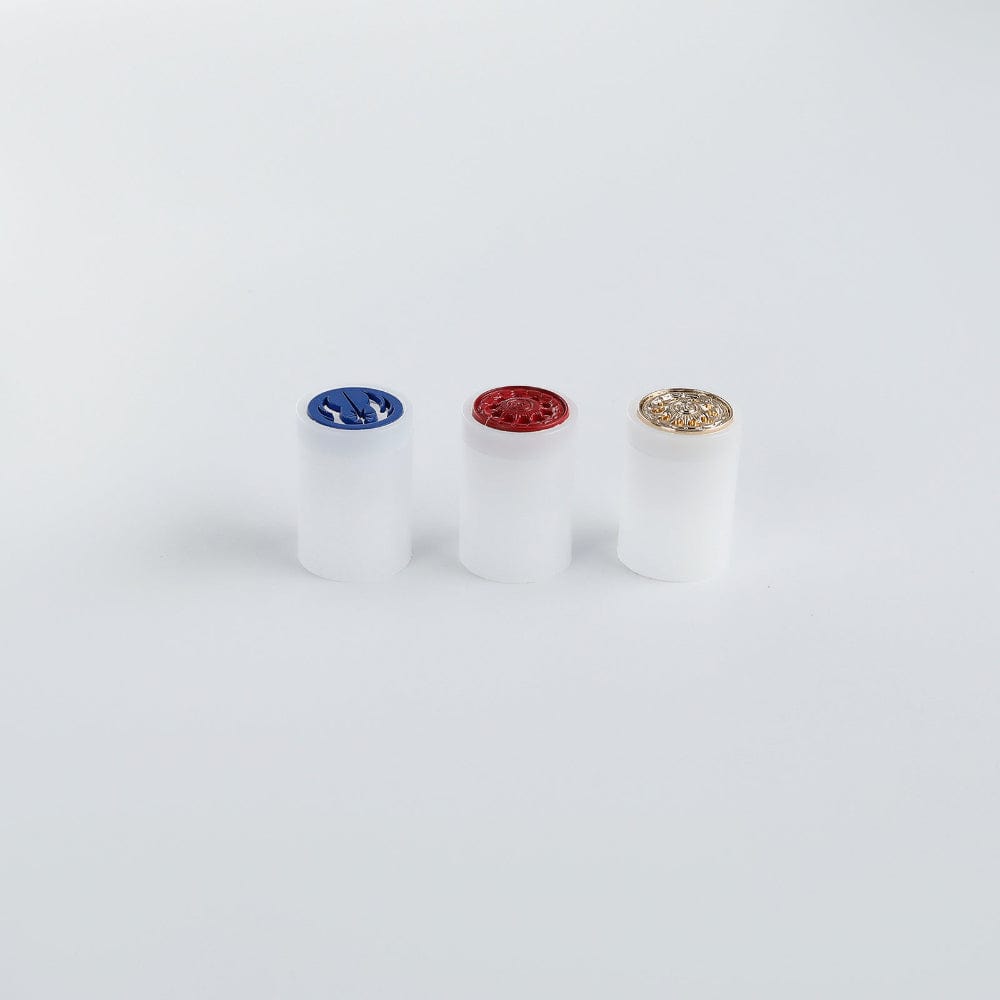 7/8" Blade Plug blue, red, chrome -  Sabers Unlimited